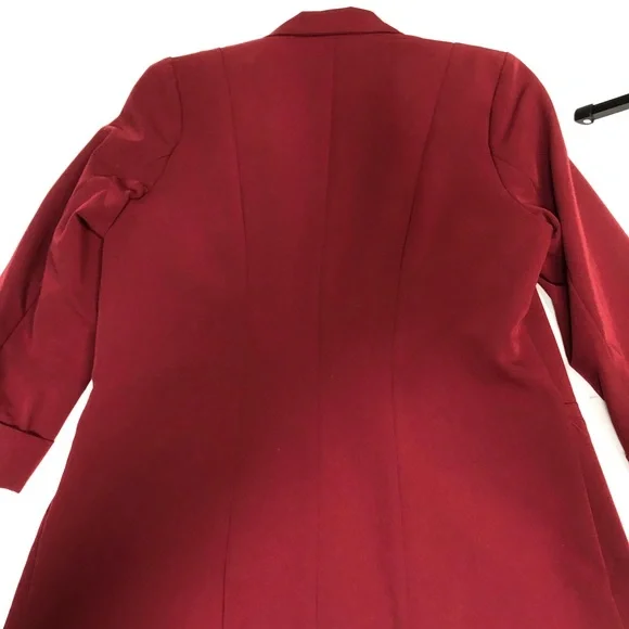 Burgundy Sahara Blazer Size Small (Fits Like size 4) - Picture 10 of 13